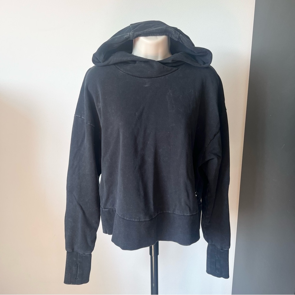 JoyLab Distressed Black Hooded Pullover Sweater with Thumb Holes Size M